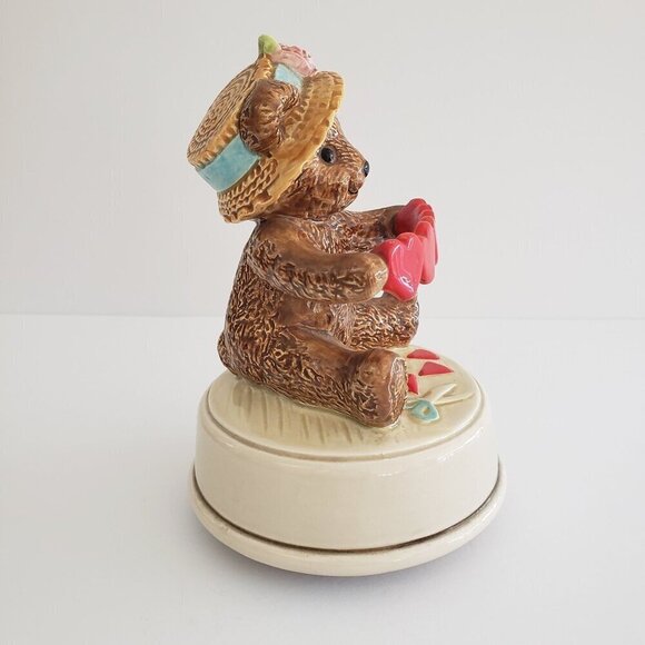 Vintage Otagiri Ceramic Valentine's Day Country Bear Music Box Figurine - Picture 3 of 10
